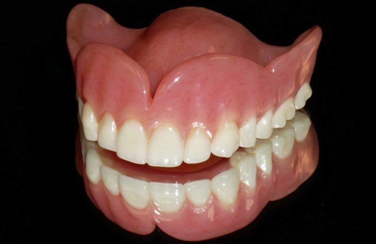 Complete dentures